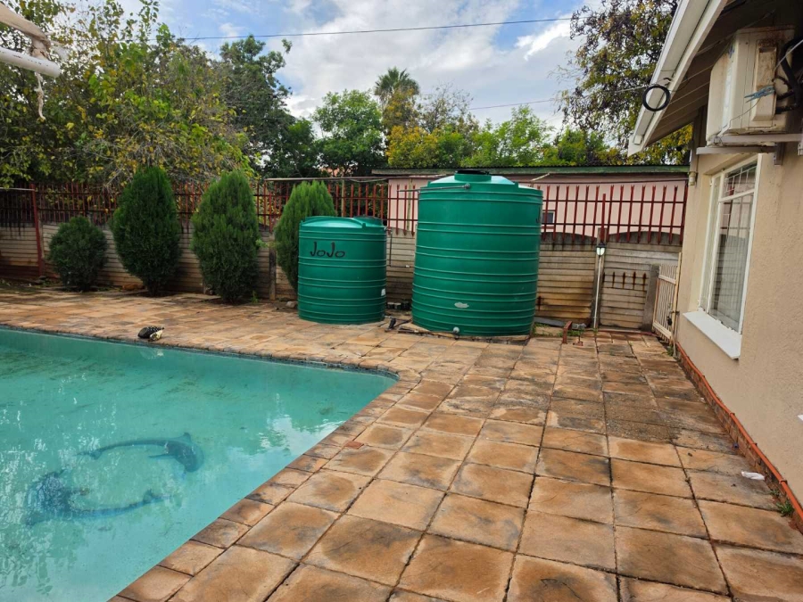 3 Bedroom Property for Sale in Rhodesdene Northern Cape